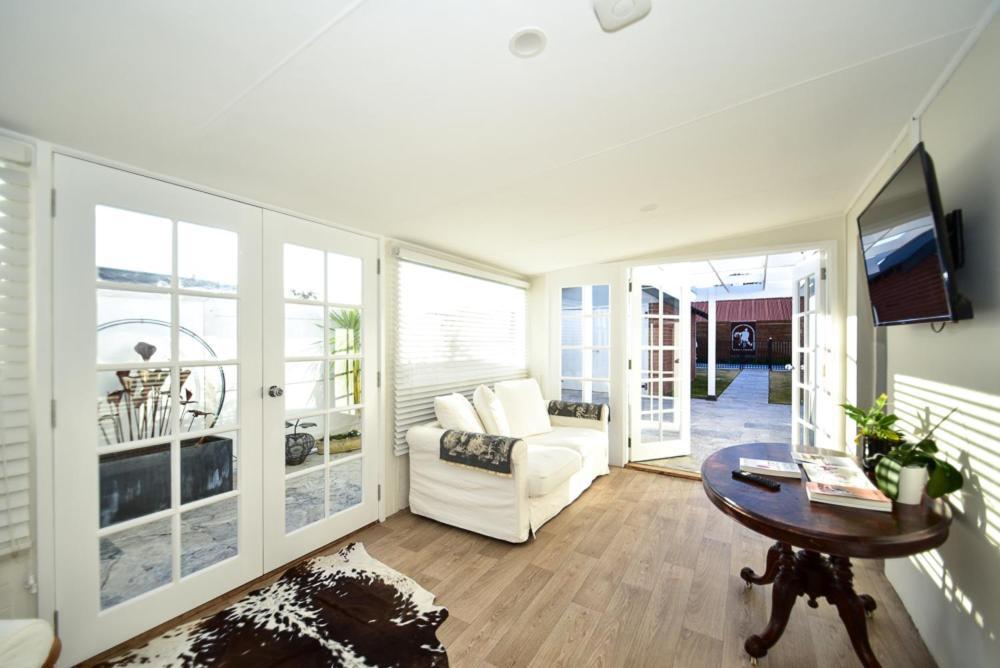 Macleay Cottage With Plunge Pool And Local Arts Dubbo Exterior foto